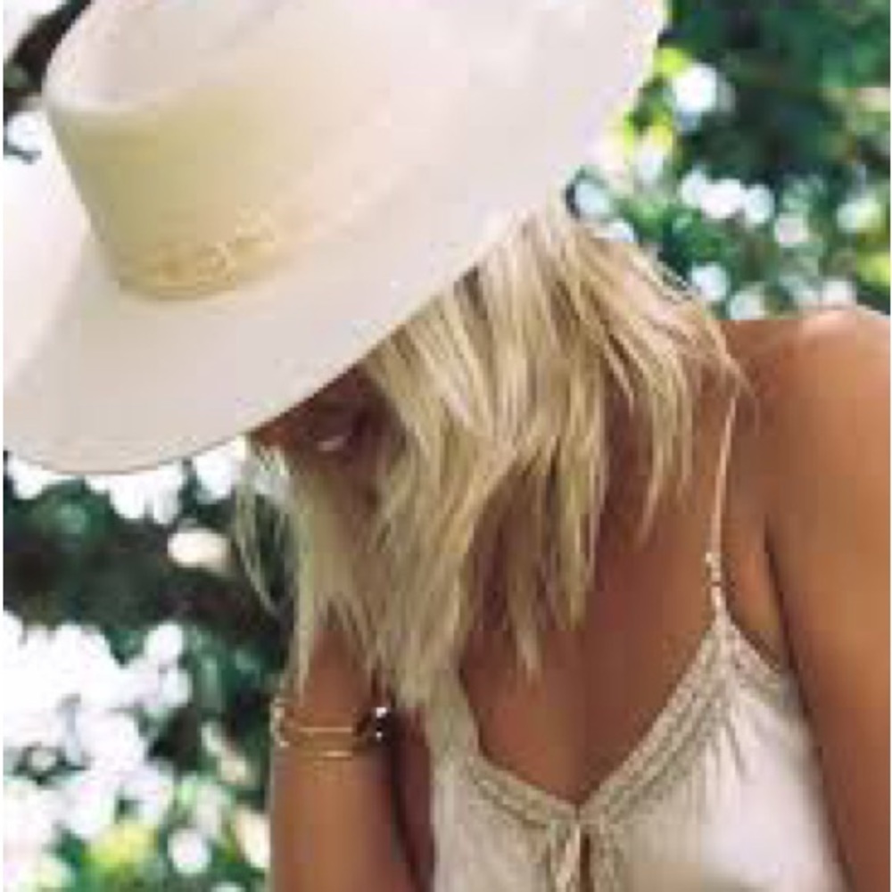 New lack of color Australia cream boater hat orig $159 + international shipping